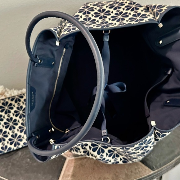 New w/o tags Kate Spade ♠️ Lg Flower Jacquard Stripe Everything Blue Tote 👜 - Picture 8 of 13